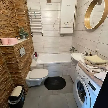 Διαμέρισμα Sunny In Silesia *